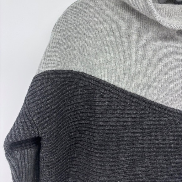 French Connection Color Block‎ Turtleneck Sweater, Women's Pullover, Size Small - Picture 4 of 5